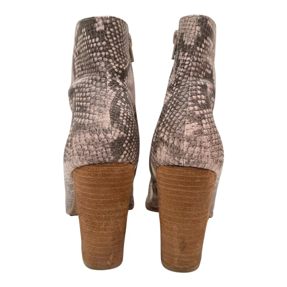 Carlos by Carlos Santana Lydia Bootie Heeled Ankle Boot Snake Skin Women’s 9.5 M